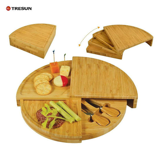 Bamboo can be rotated to open and close the cheese board